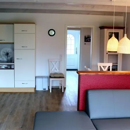 Ferienhaus Reihenhaus 4 *